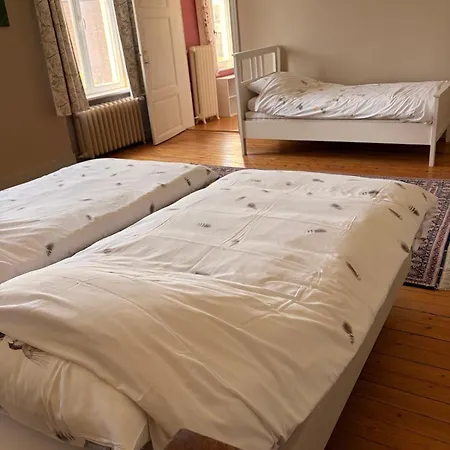 Le Jardin Des Poetes - Avec Salle D'eau Bed & Breakfast