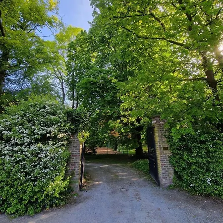 Le Jardin Des Poetes - Avec Salle D'eau Bed & Breakfast *