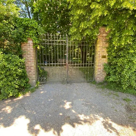 Le Jardin Des Poetes - Avec Salle D'eau Bed & Breakfast